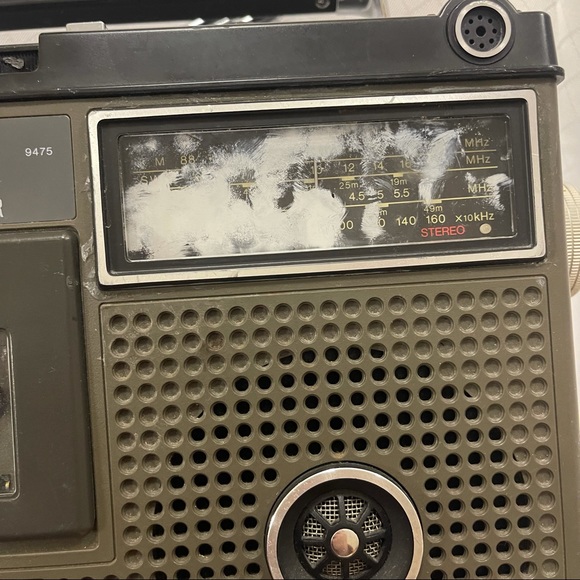 VINTAGE JVC ALC/Variable Monitor Stereo Radio Cassette Recorder No. 9475 - Picture 6 of 12